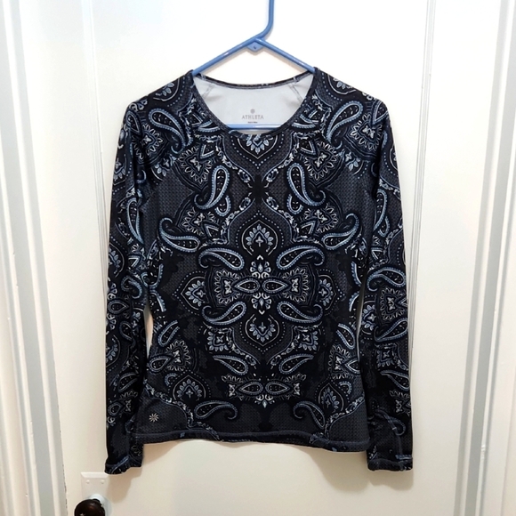 Athleta Sierra Nevada Women's Long Sleeve Top Size Medium - Picture 1 of 9
